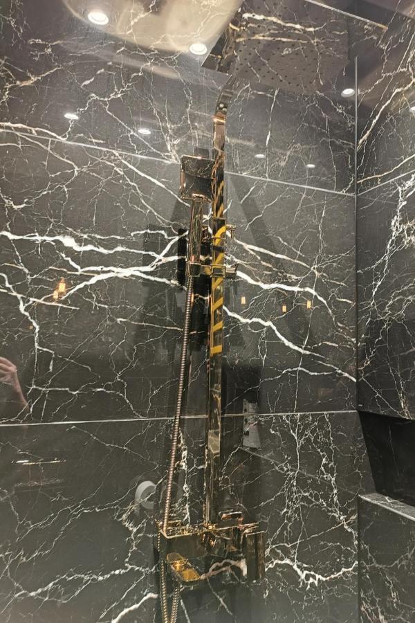 Apartament Raciborska 1 クラクフ エクステリア 写真